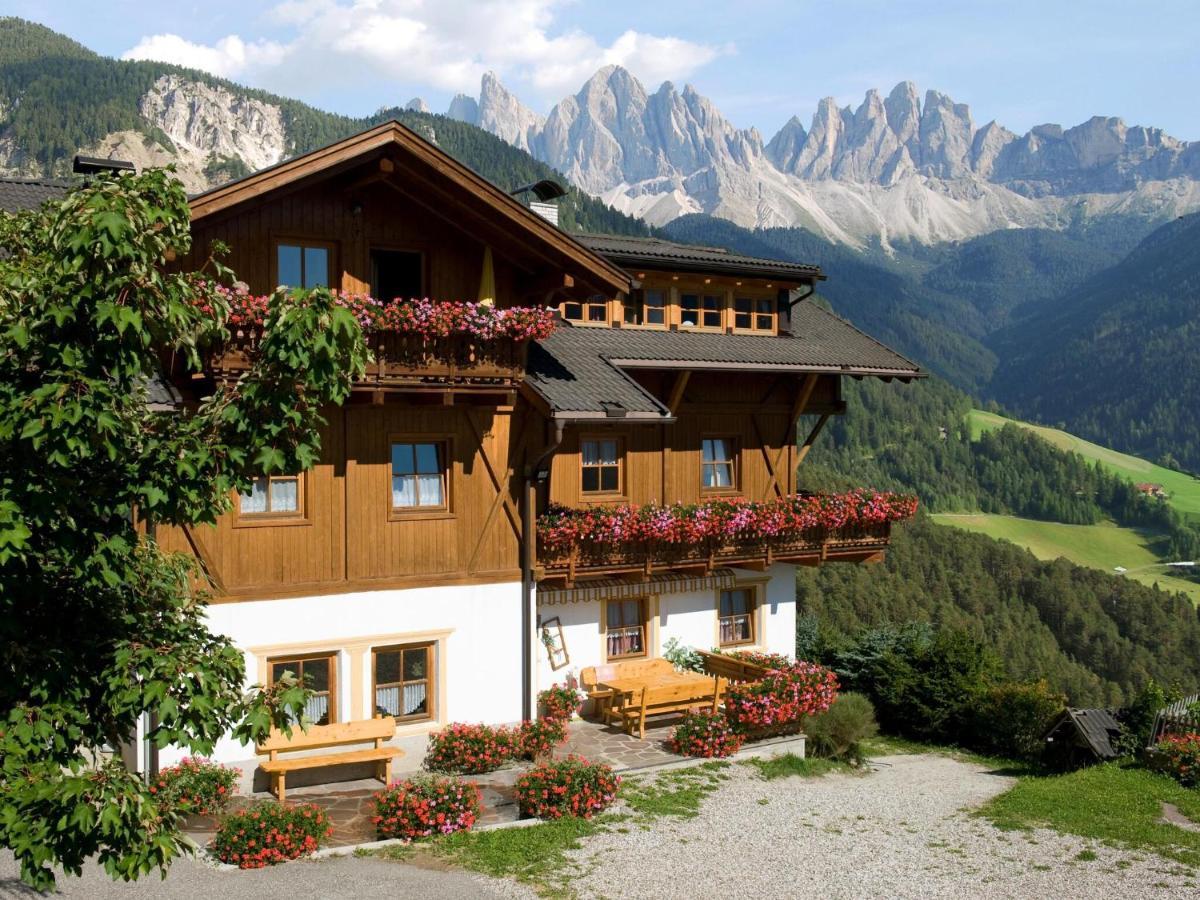 Apartment House Niedermunthof Sass Rigais, Villnoess Dış mekan fotoğraf